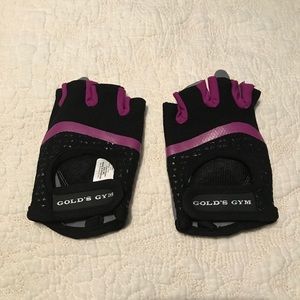 Weight lifting gloves